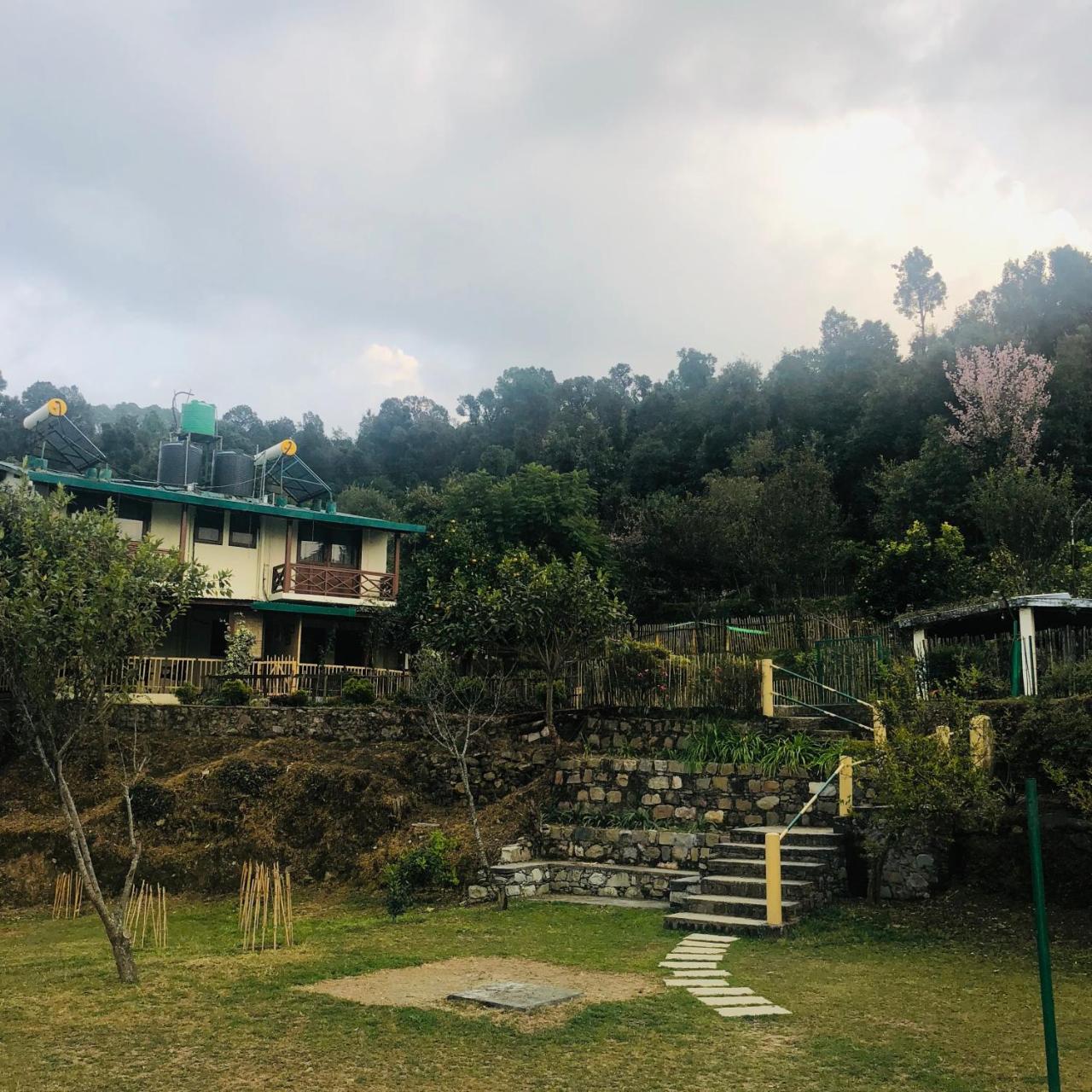 Emerald Trail Bhīm Tāl Extérieur photo